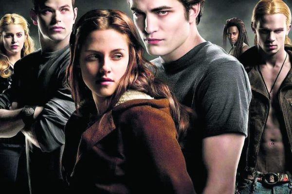 Alacakaranlık (Twilight) Film Serisi Hangi Sırayla İzlenmeli? İşte Kronolojik Liste